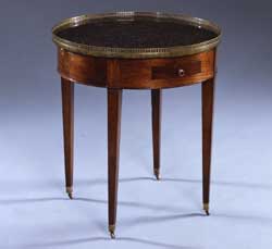 Gueridon / Chevet Side Table