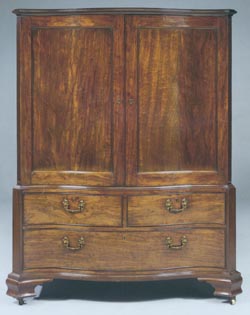 Queen Anne Serpentine Linen Press